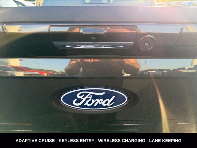 2024 Ford F-150 XLT TWIN PANEL MOONROOF