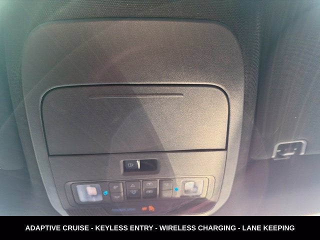 2024 Ford F-150 XLT TWIN PANEL MOONROOF