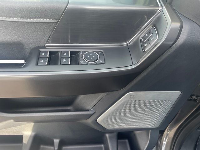 2024 Ford F-150 Lariat TWIN PANEL MOONROOF