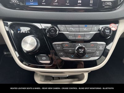 2023 Chrysler Pacifica Touring L HEATED SEATS & STEERING WHEEL