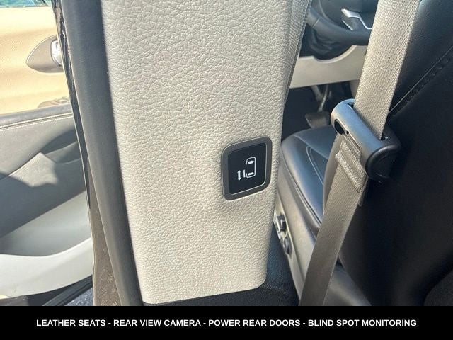 2024 Chrysler Pacifica Touring L STOW N GO SEATING