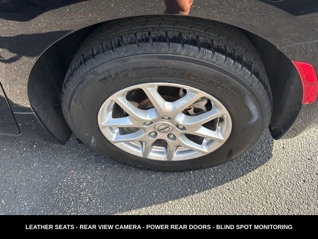 2024 Chrysler Pacifica Touring L STOW N GO SEATING