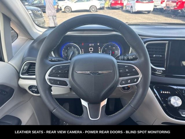 2024 Chrysler Pacifica Touring L STOW N GO SEATING