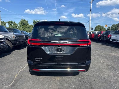 2024 Chrysler Pacifica Touring L STOW N GO SEATING