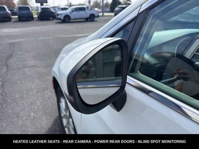 2023 Chrysler Pacifica Touring L HEATED SEATS & STEERING WHEEL