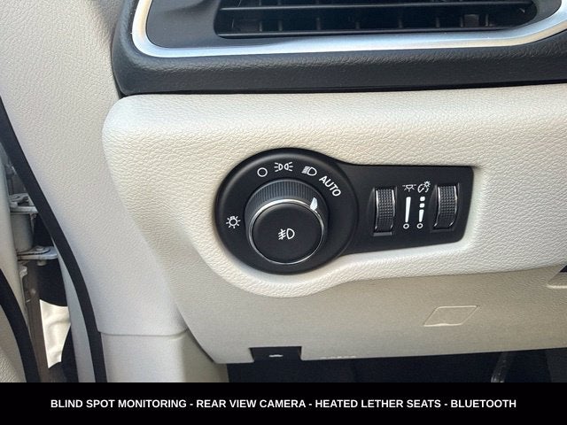 2017 Chrysler Pacifica Touring L LOCAL TRADE