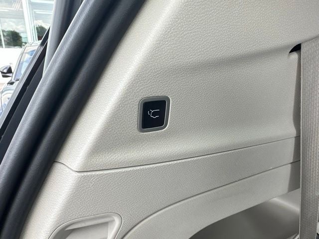 2024 Chrysler Pacifica Touring L STOW N GO SEATING