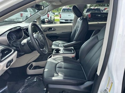 2024 Chrysler Pacifica Touring L STOW N GO SEATING