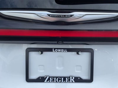 2023 Chrysler Pacifica Touring L HEATED SEATS & STEERING WHEEL