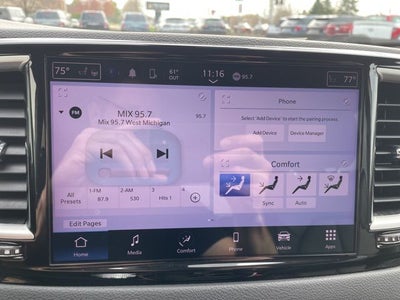 2023 Chrysler Pacifica Touring L HEATED SEATS & STEERING WHEEL