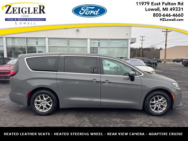 2023 Chrysler Pacifica Touring L STOW N GO SEATING