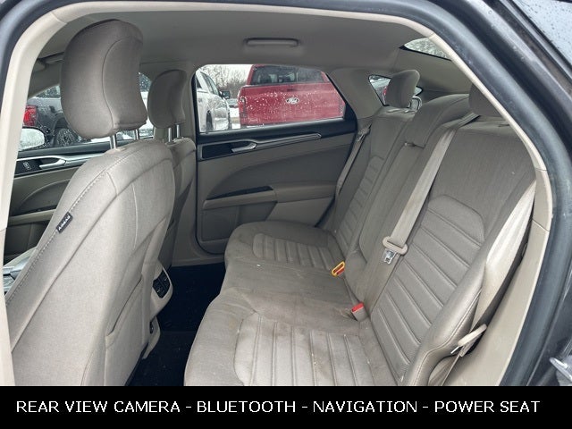 2019 Ford Fusion Hybrid SE 42 MPG