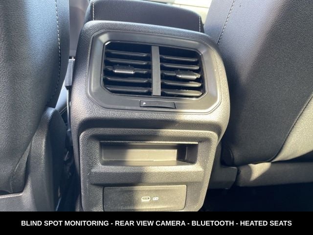 2024 Volkswagen Taos 1.5T SE ONE OWNER