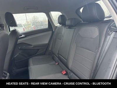 2024 Volkswagen Taos 1.5T SE ONE OWNER