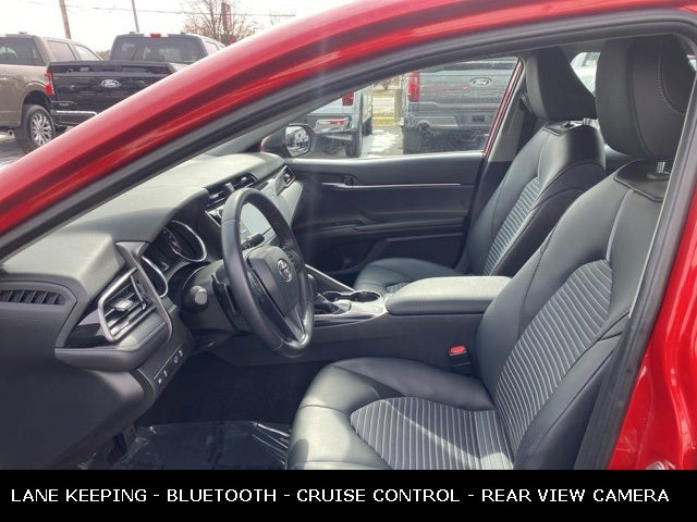 2020 Toyota Camry SE 39 MPG