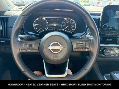2023 Nissan Pathfinder SL 4WD