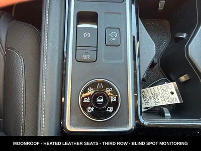 2023 Nissan Pathfinder SL 4WD