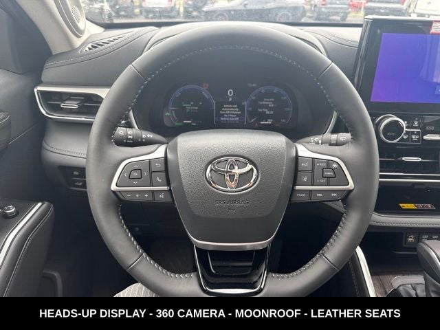 2026 Toyota Highlander Hybrid Platinum LESS THAN 200 MILES HYBRID AWD