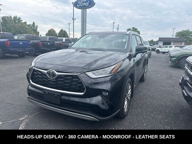 2026 Toyota Highlander Hybrid Platinum LESS THAN 200 MILES HYBRID AWD
