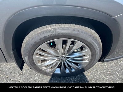 2026 Toyota Highlander Platinum AWD