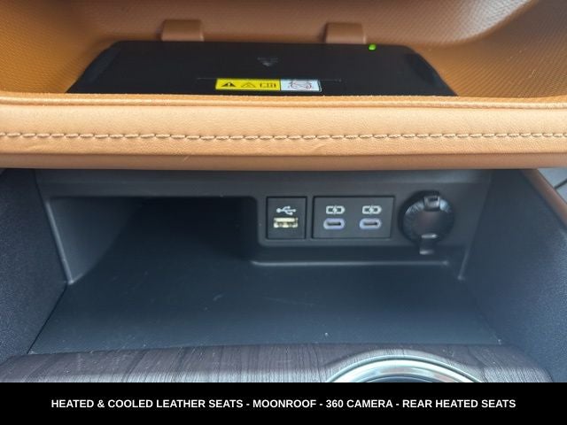 2023 Toyota Highlander Platinum PANORAMIC ROOF