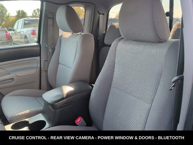2014 Toyota Tacoma Base V6 6 SPEED MANUAL