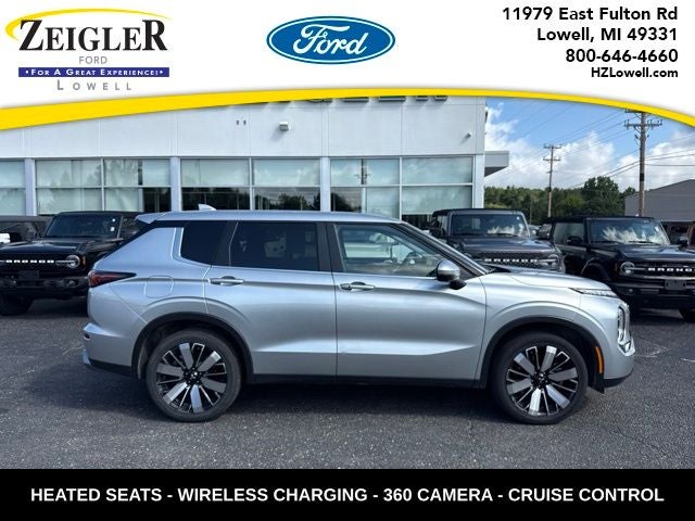 2025 Mitsubishi Outlander SE 3RD ROW