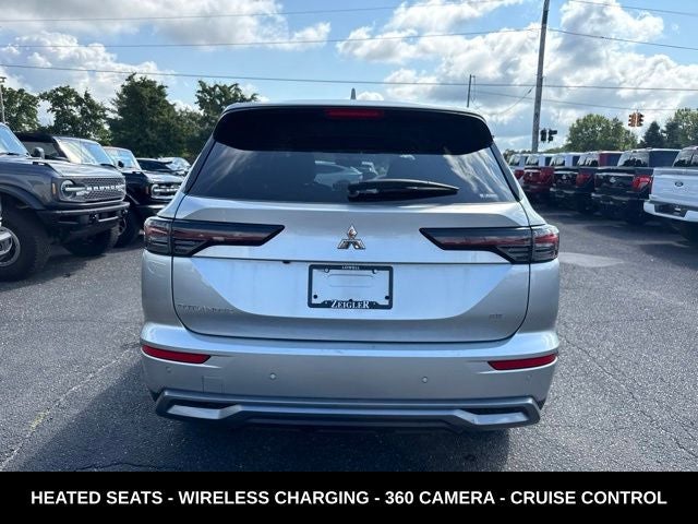 2025 Mitsubishi Outlander SE 3RD ROW