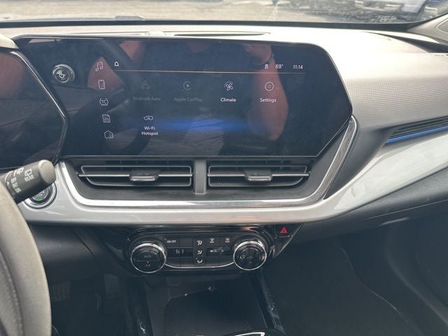 2025 Chevrolet Trax LT GREAT FUEL ECONOMY