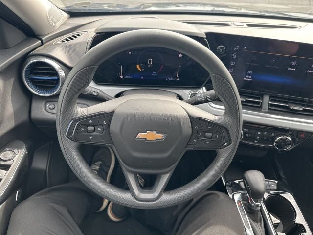 2025 Chevrolet Trax LT GREAT FUEL ECONOMY