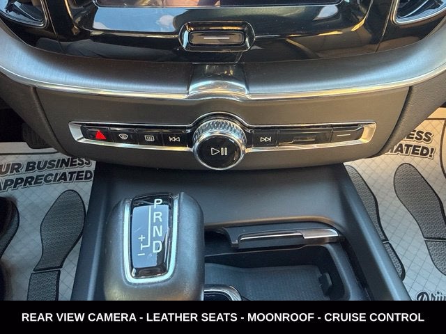 2020 Volvo XC60 T5 Momentum AWD