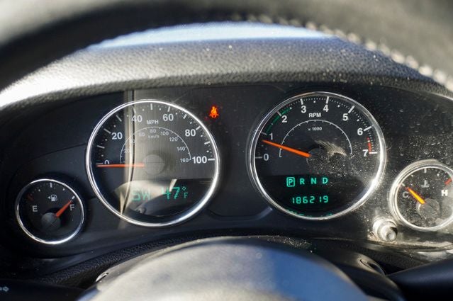 2013 Jeep Wrangler Unlimited Sport Uconnect Voice Command w/Bluetooth