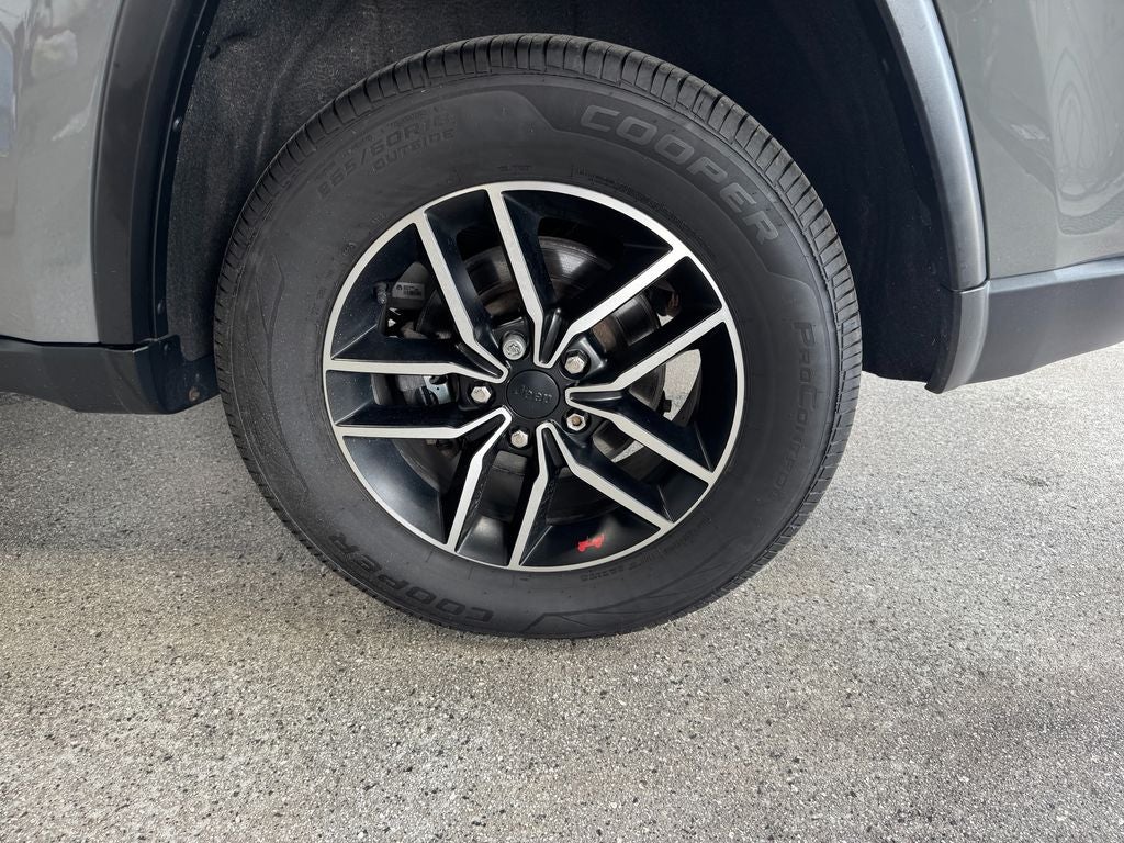 2020 Jeep Grand Cherokee Trailhawk Panoramic Sunroof