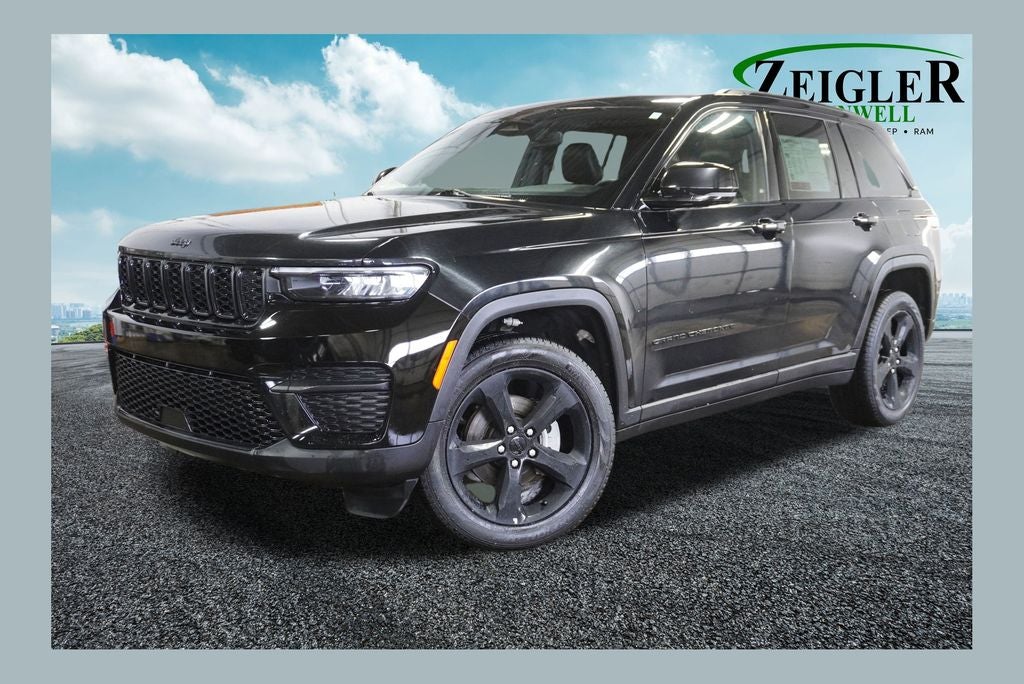 2023 Jeep Grand Cherokee Altitude X Power Sunroof & Capri Leatherette/Suede Seats
