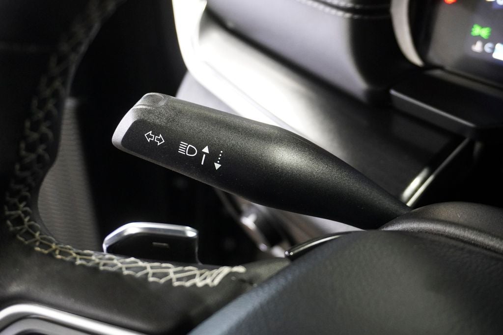 2023 Jeep Grand Cherokee Altitude X Power Sunroof & Capri Leatherette/Suede Seats