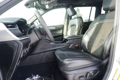 2023 Jeep Grand Cherokee Altitude X Power Sunroof & Back-Up Camera