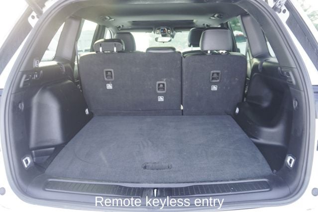 2023 Jeep Grand Cherokee Altitude X Power Sunroof & Radio: Uconnect 5 w/8.4" Display &