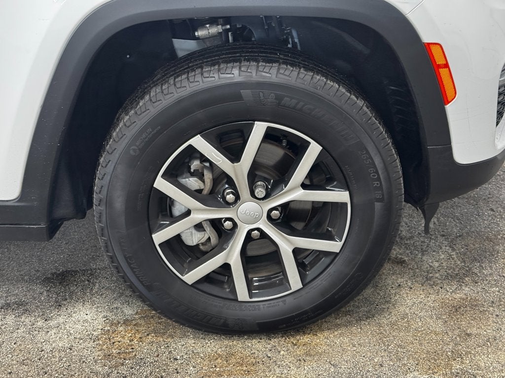 2024 Jeep Grand Cherokee Limited Dual-Pane Panoramic Sunroof