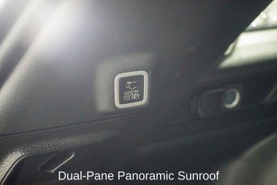2024 Jeep Grand Cherokee Limited Dual-Pane Panoramic Sunroof & Navigation System