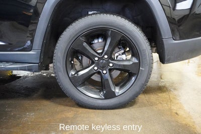 2024 Jeep Grand Cherokee Limited Navigation System & Dual-Pane Panoramic Sunroof