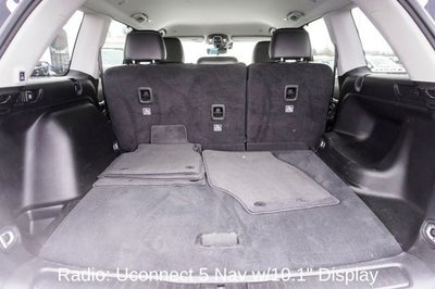 2023 Jeep Grand Cherokee Limited Blackout Package with Navigation