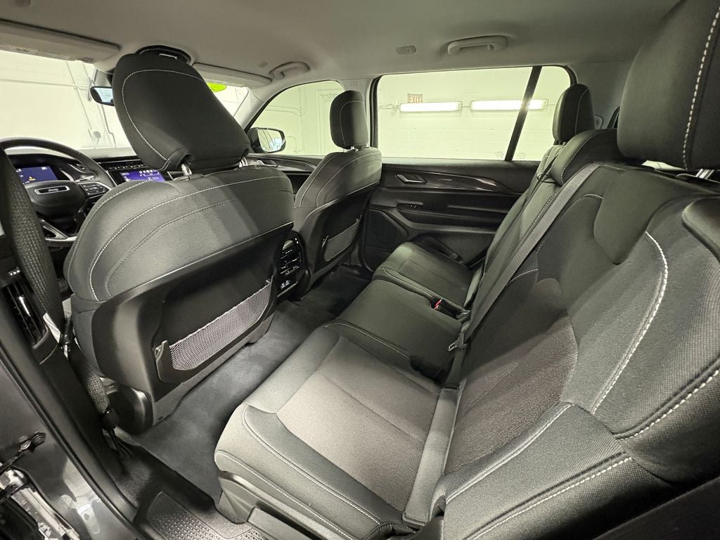 2023 Jeep Grand Cherokee L Laredo Radio: Uconnect 5 w/8.4" Display