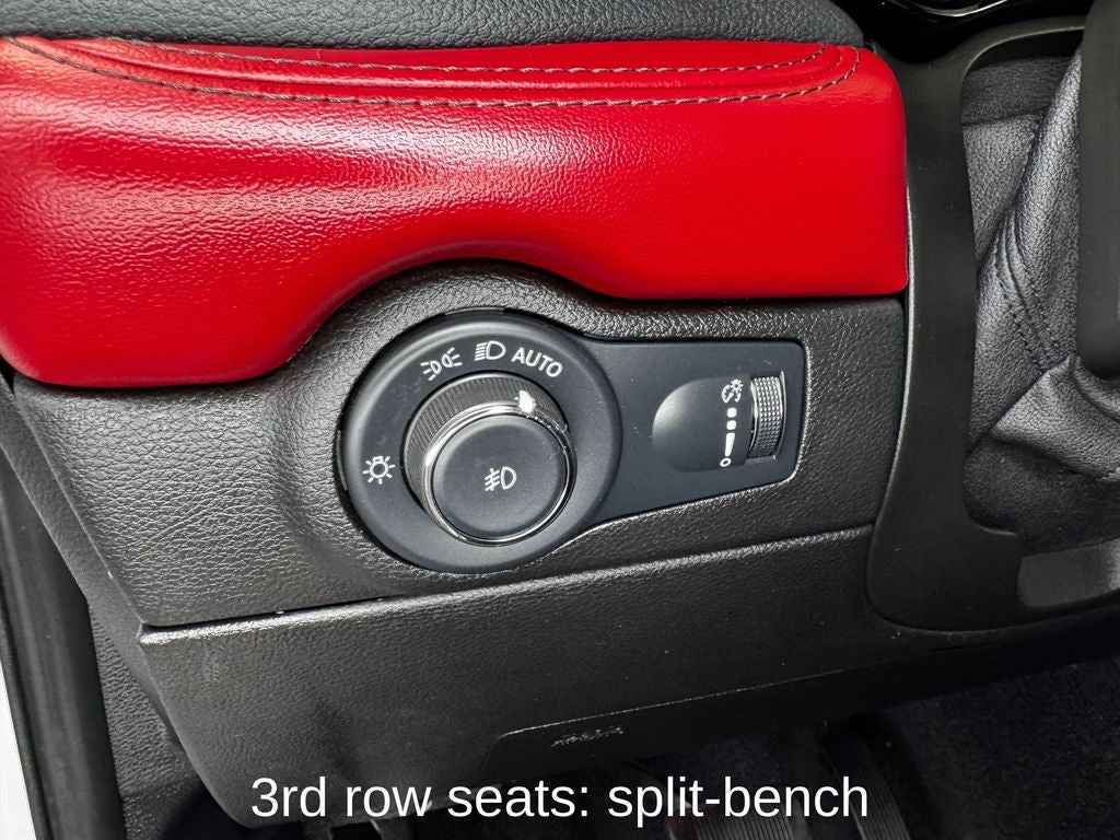 2022 Dodge Durango R/T 3rd row seat
