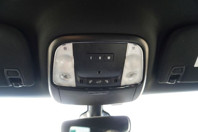 2022 Dodge Durango R/T Navigation System & Apple CarPlay/Android Auto