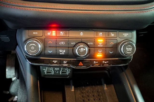 2025 Dodge Durango R/T Plus Navigation System & Power Moonroof