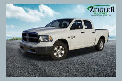 2022 RAM 1500 Classic SLT Integrated Voice Command w/Bluetooth & ParkView Re