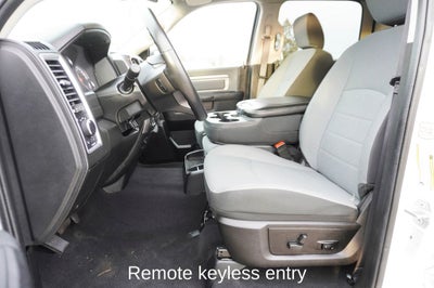 2022 RAM 1500 Classic SLT ParkView Rear Back-Up Camera & Integrated Voice Co