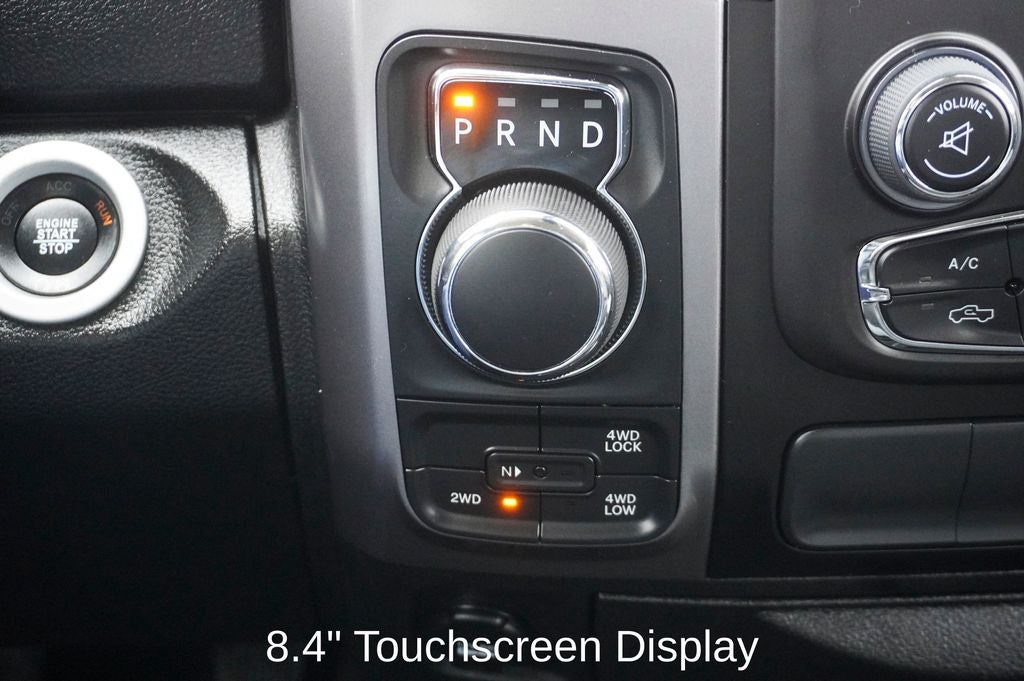 2022 RAM 1500 Classic SLT ParkView Rear Back-Up Camera & Integrated Voice Co