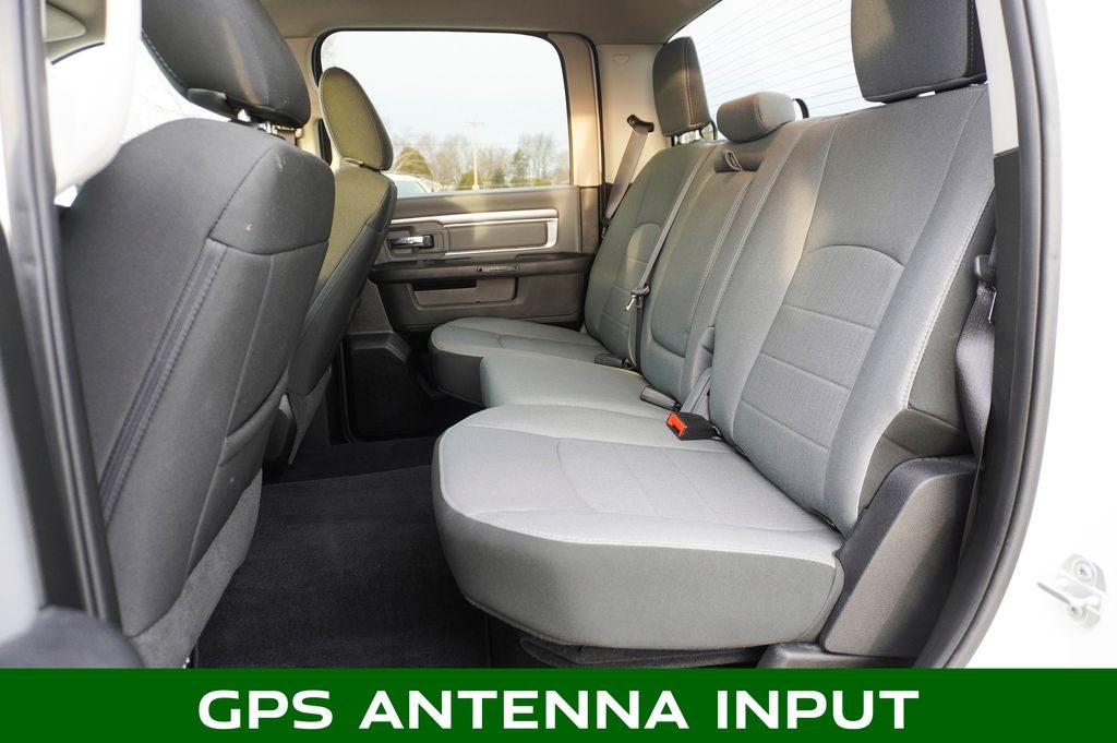 2022 RAM 1500 Classic SLT ParkView Rear Back-Up Camera & Integrated Voice Co