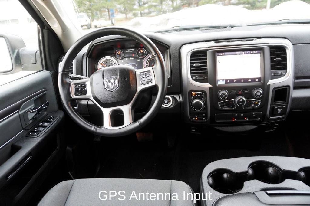 2022 RAM 1500 Classic SLT ParkView Rear Back-Up Camera & Integrated Voice Co